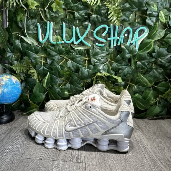 Nike Shox TL Shoes Mens Size 10.5 Running White Metallic Silver AV3595-100 - Picture 4 of 11